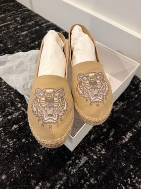 Kenzo Tan Tiger Embroidered Espadrilles - Women